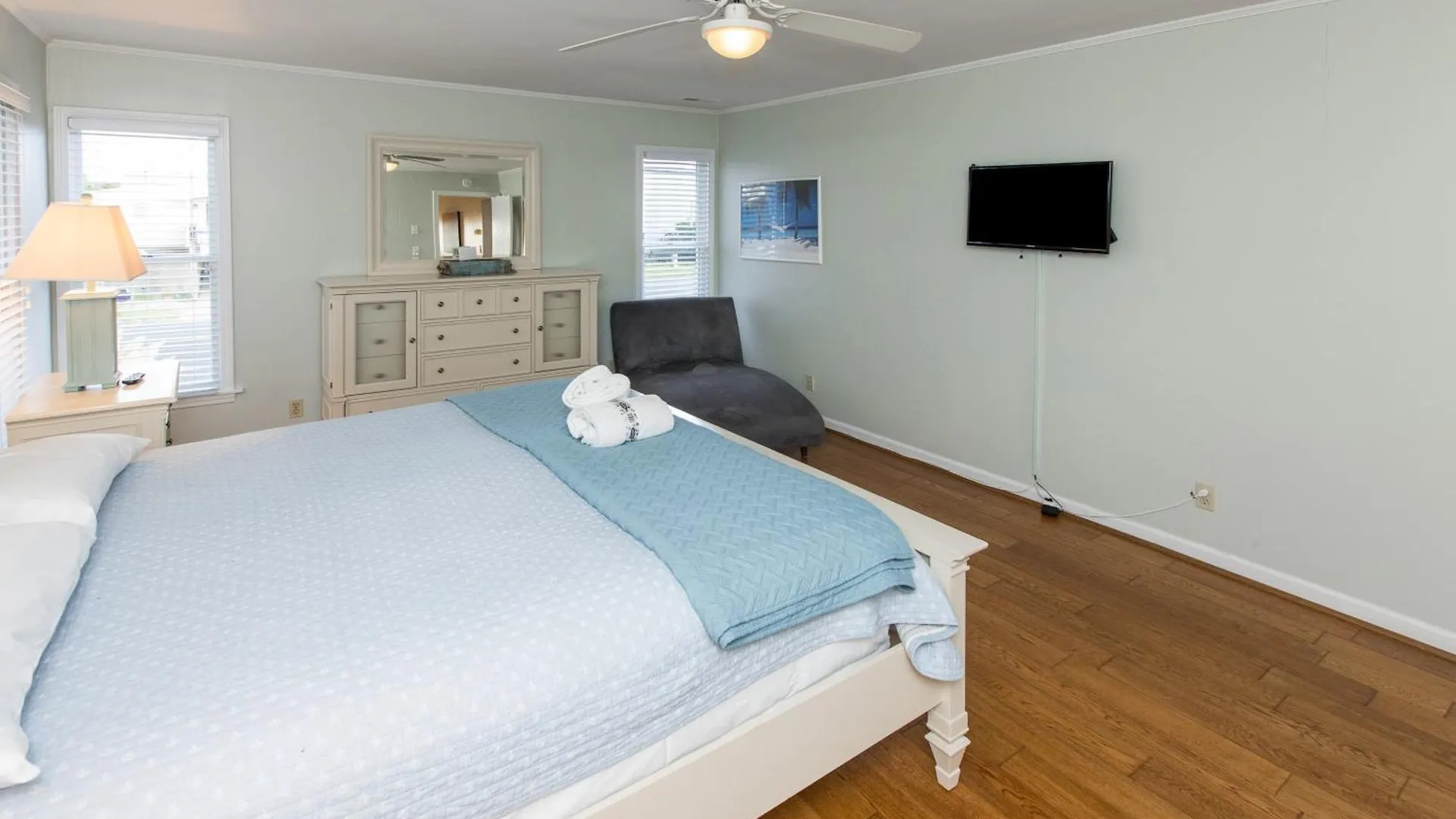 Southern Comfort Virginia Beach 0*,  United States